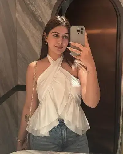 Call Girl Vansda